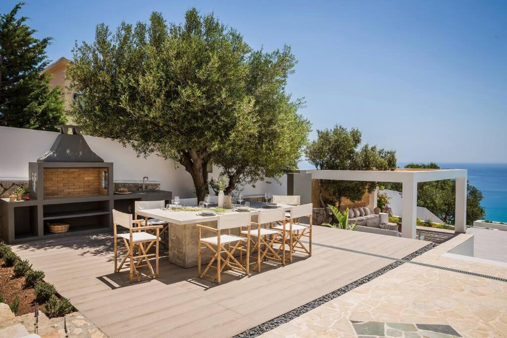 Lourdas White Villa Lourdata  Dış mekan fotoğraf