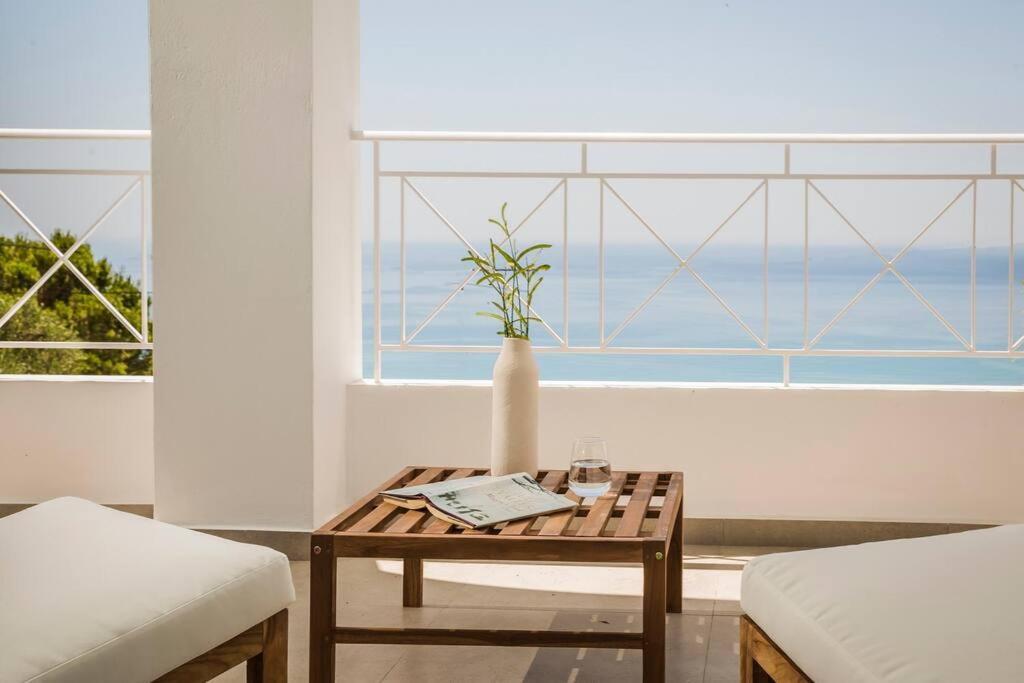 Lourdas White Villa Lourdata  Dış mekan fotoğraf