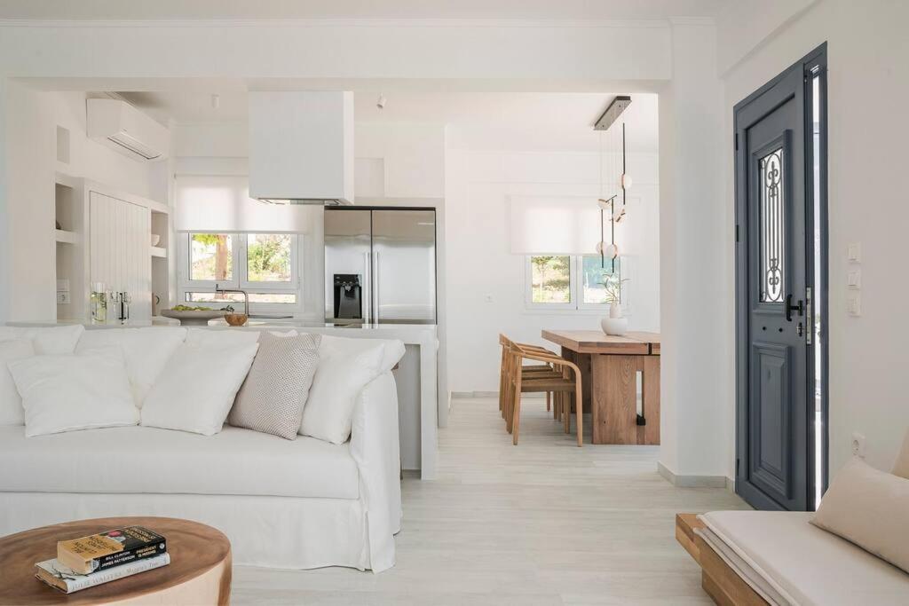 Lourdas White Villa Lourdata  Dış mekan fotoğraf